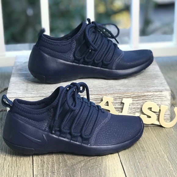 NWT Nike Payaa PRM Midnight Navy WMNS AUTHENTIC - Picture 3 of 7